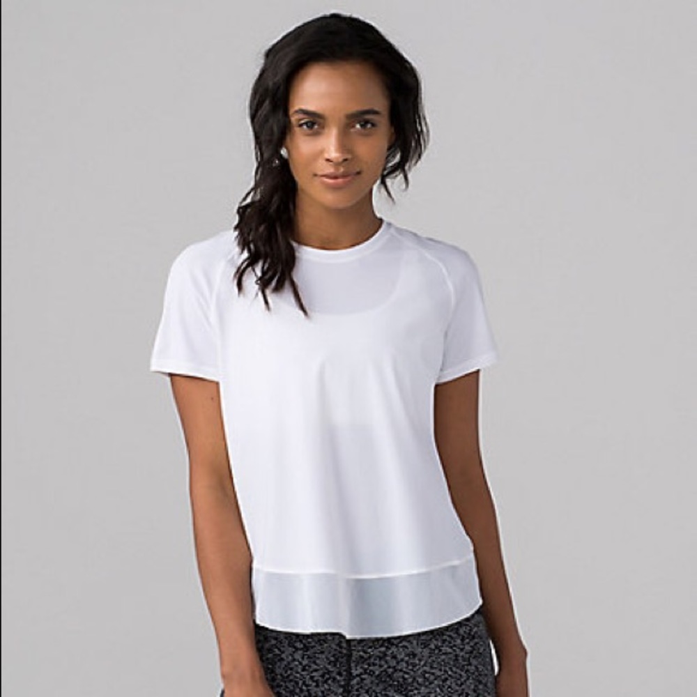 Lululemon Quick Pace SS in white